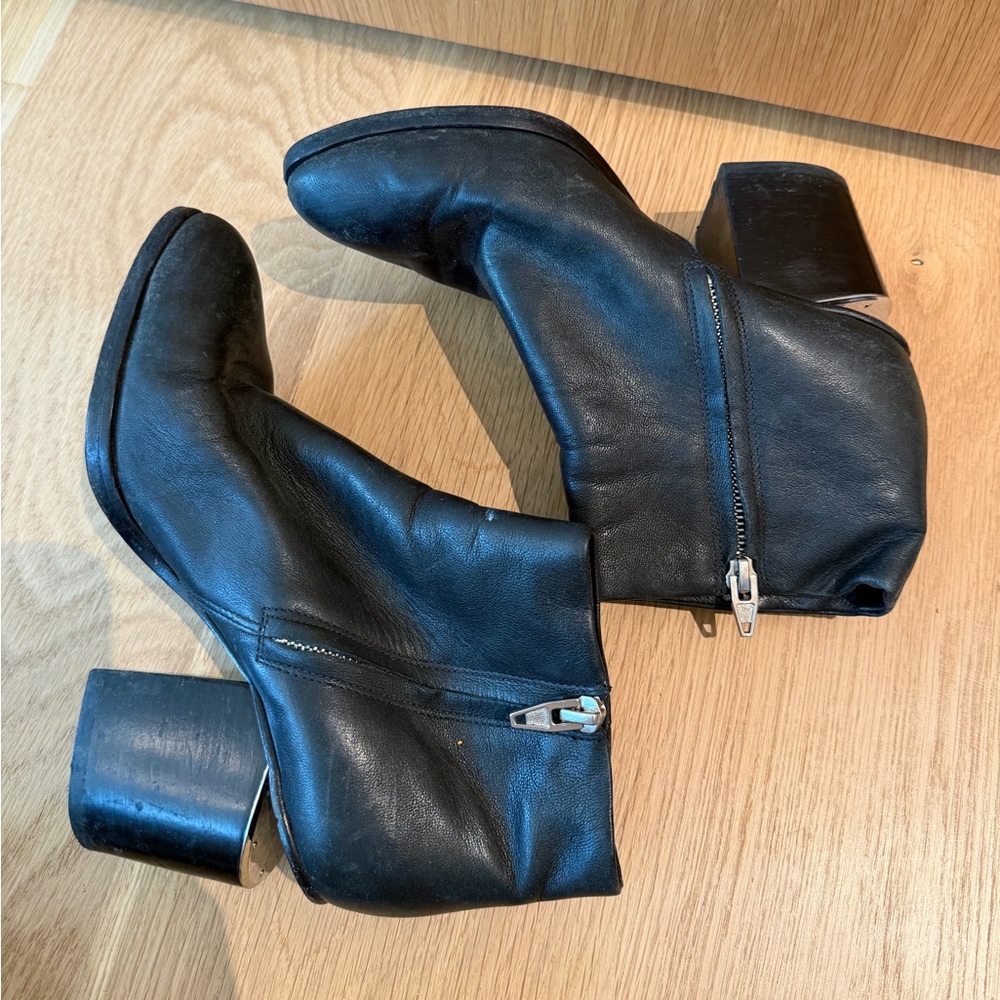 Gabi Black Leather Ankle Boots